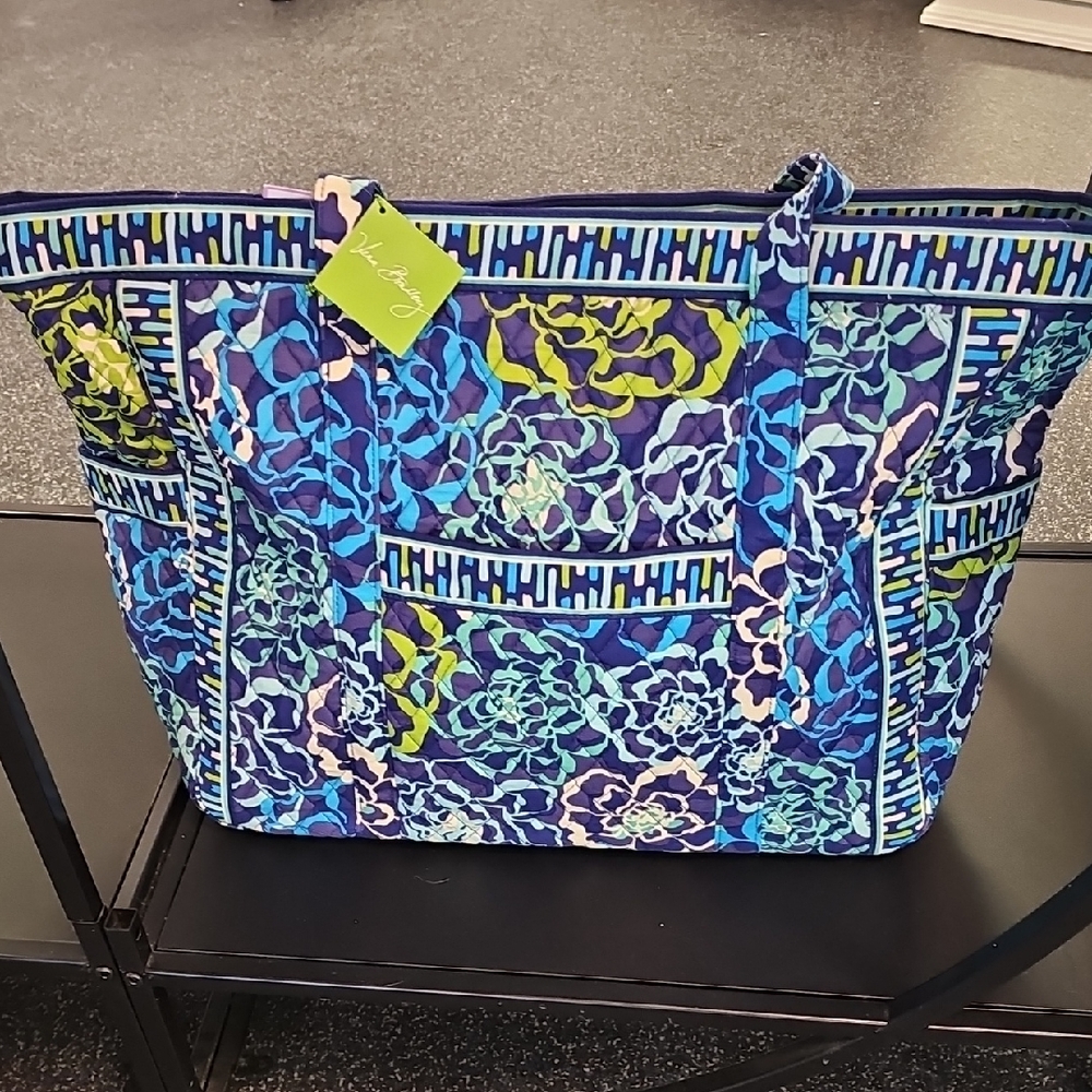 *NWT* Vera Bradley Multicolor Floral Tote